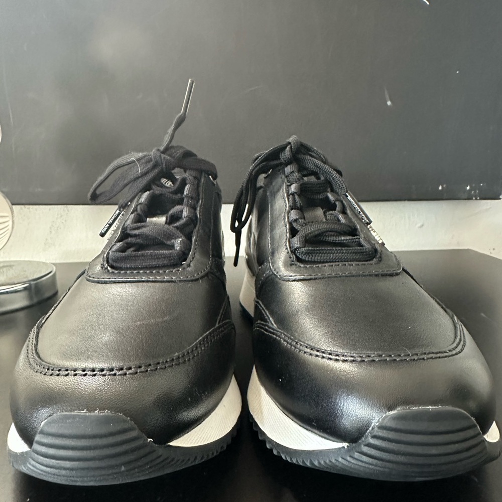 🆕Michael Kors Allie Stride Leather Sneakers - Picture 6 of 15